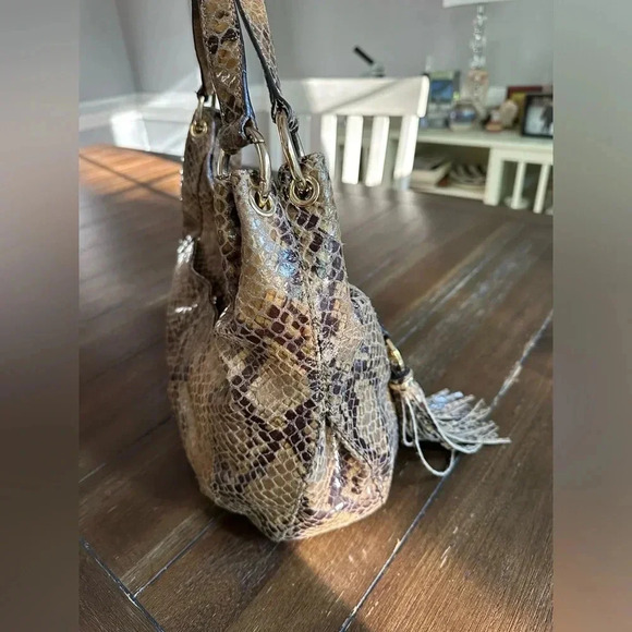 Michael Kors hobo bag - Picture 3 of 16